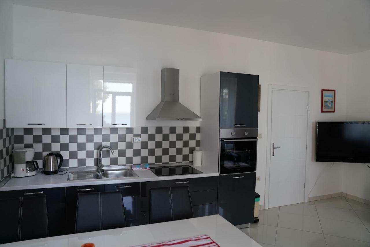 Sesar Apartments Krk - No. 2 Vinko Krk Town Esterno foto